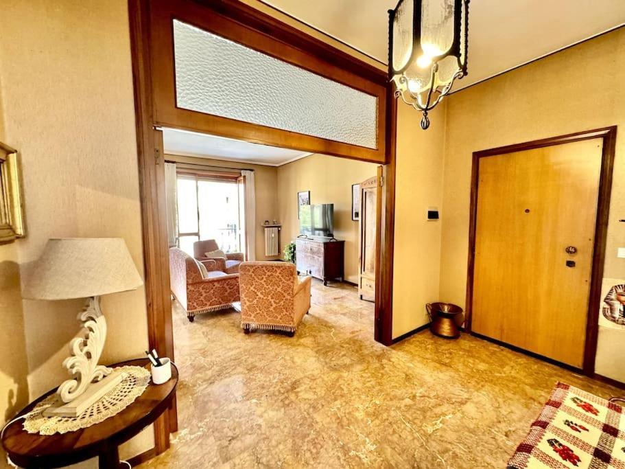 Apartment Luxury House Under The Old Town *